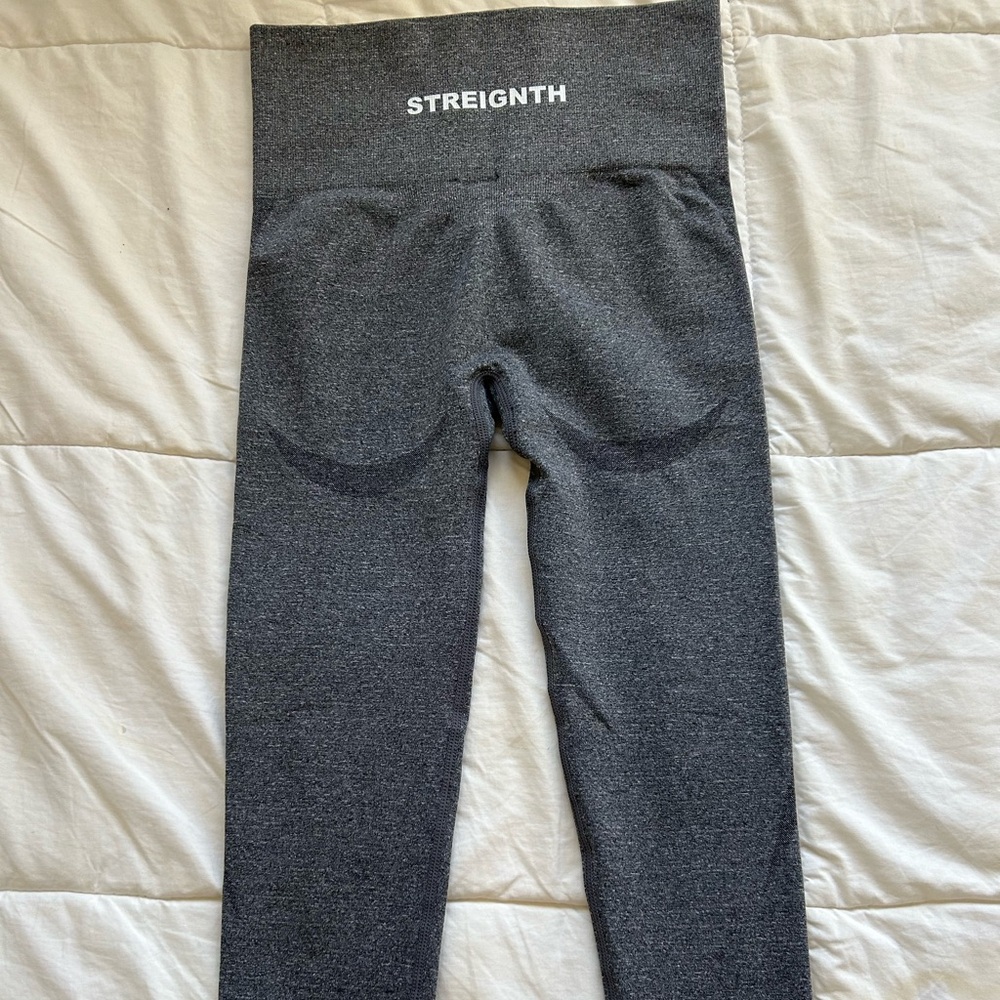 Streingth contour leggings ||